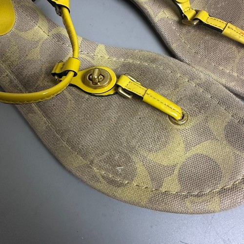 Coach Women's Robyn Signature yellow Thong T-Strap Sandals Size 9B US - Picture 3 of 6