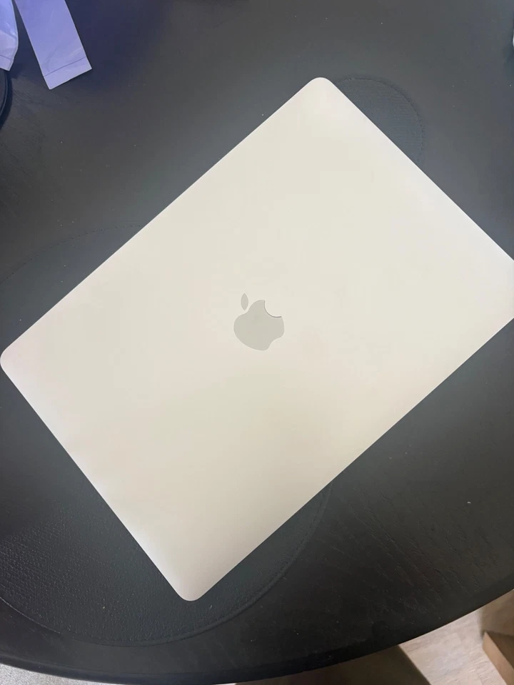 Apple MacBook Air 13.3" Retina  Boxed - 2020 (512 GB SSD, Intel Core i5), photo 1 of 5