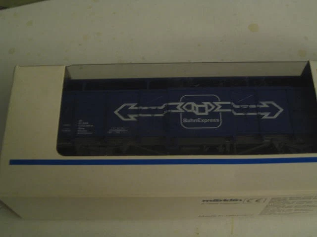 Marklin HO 4832 OBB "Bahn Express" Blue Box Car LNIB - Ltd Edn car in 1994 - Image 3 of 4