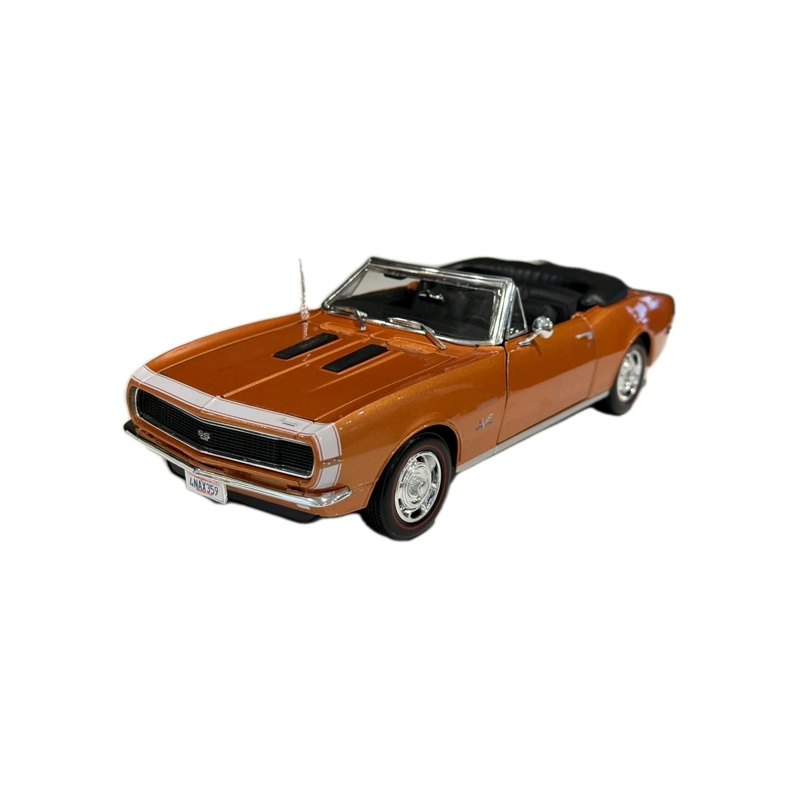 Maisto 1967 Chevrolet Camaro SS 396 Convertible 1:18 Diecast New Damaged Box