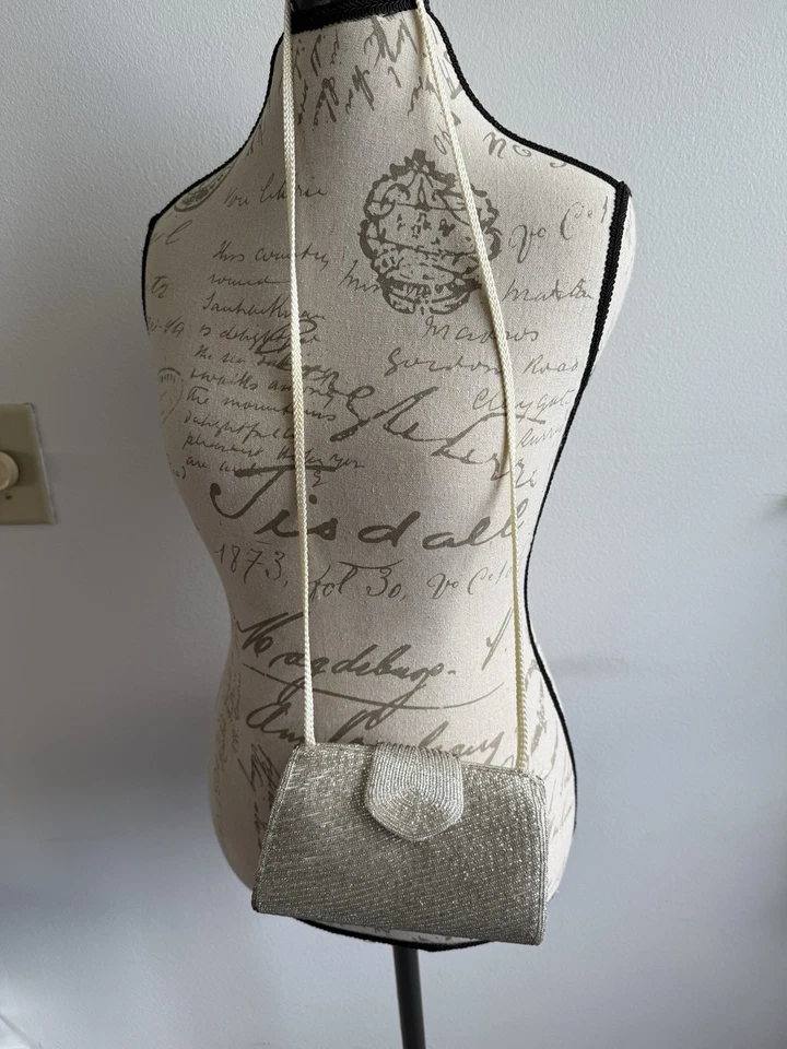 Vintage Neiman Marcus Evening Bag Silver Beaded  Purse chain strap - Image 4 of 4