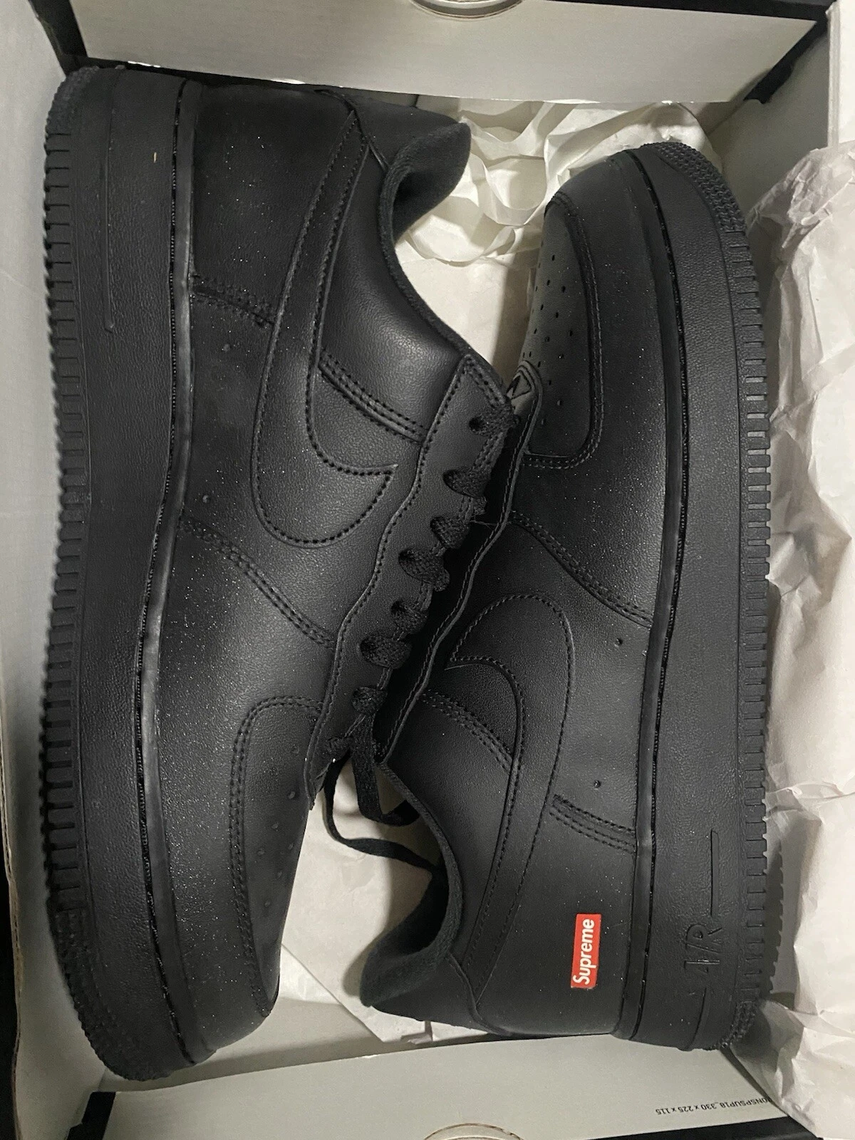 Taille 11   Logo Nike Air Force 1 Low x Supreme Box   Noir