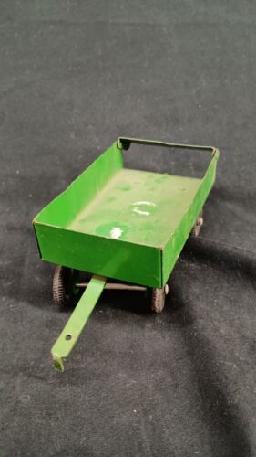 Ertl John Deere Green Farm Wagon Trailer Metal Dyersville, Iowa 1/16? - Picture 4 of 5