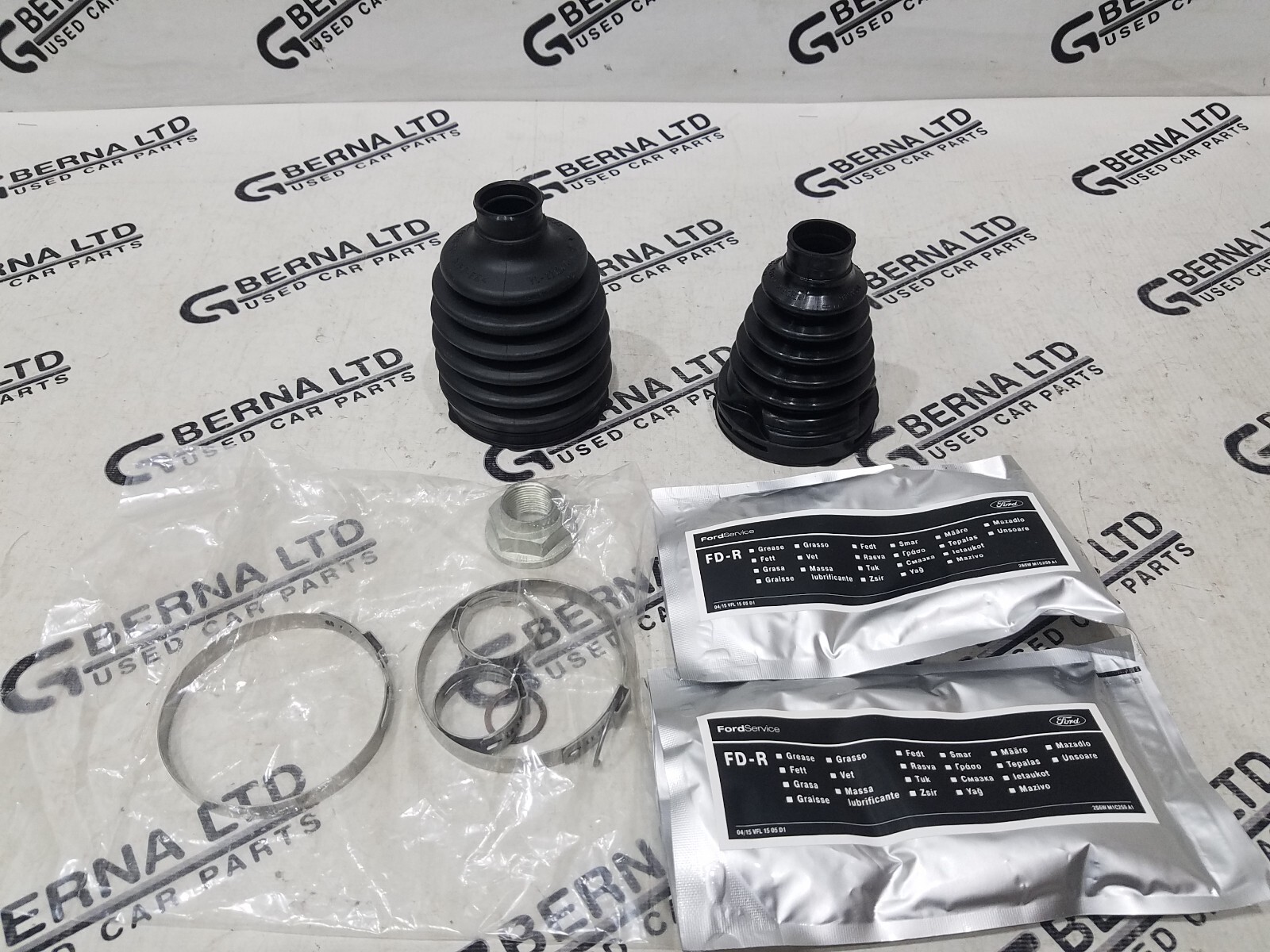 Genuine Ford Front LH RH Inner & Outer CV Boot Kit 1837617 for  