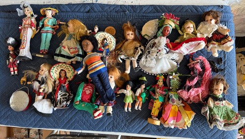Vintage International Dolls Lot Of Ethnic Dolls VTG - Picture 1 of 11