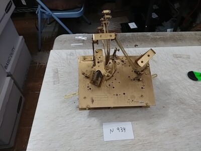 KIENINGER GRANDFATHER CLOCK MOVEMENT  82 K