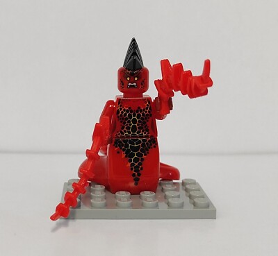 Lego Minifigure Whiparella NEX061 with Weapon (Nexo Knights 70326