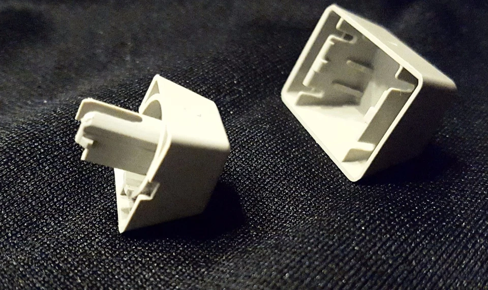 Genuine OEM IBM Model M Keycap and Key for Clicky Keyboard - Single Key - Image 3 of 4