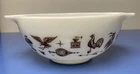 Vintage Pyrex #443 Cinderella Early American Print 2.5 Quart Mixing Bowl