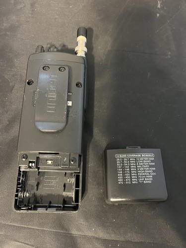 Uniden Bearcat BC60XLT 30-kanałowy 10-pasmowy radio ręczny skaner - Zdjęcie 3 z 3