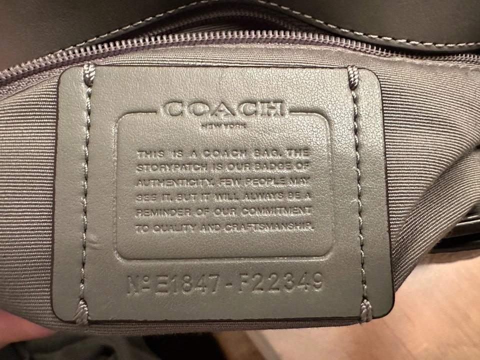 COACH Faye Crossbody Bag Leather/ Suede Gray F22349  - Image 4 of 4