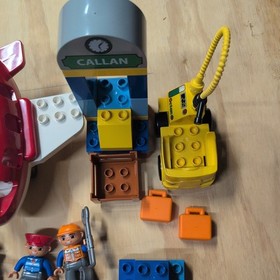 Lego Duplo Airport 10590 Airplane Luggage Pilot