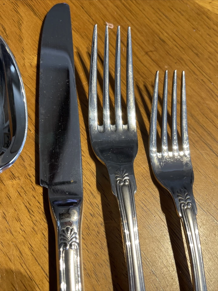 Корейская сервировка стола MIKASA Sheldon Satin 18/8 нержавеющая сталь 5 предметов - Изображение 3 из 4