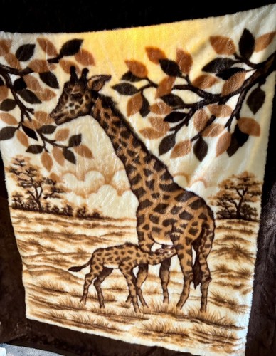 Vintage Mama And Baby Giraffe Brown Heavy Duty Thick XLarge Very Soft Blanket - Picture 6 of 7