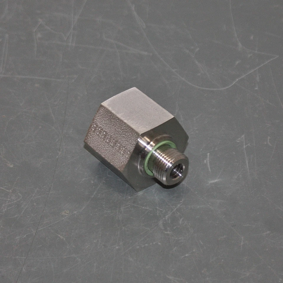 Parker Reducing Adapter RI3/8EDX3/471, 3/8" x 3/4" BSPP Pipe, Ermeto DIN Port - Image 2 of 4