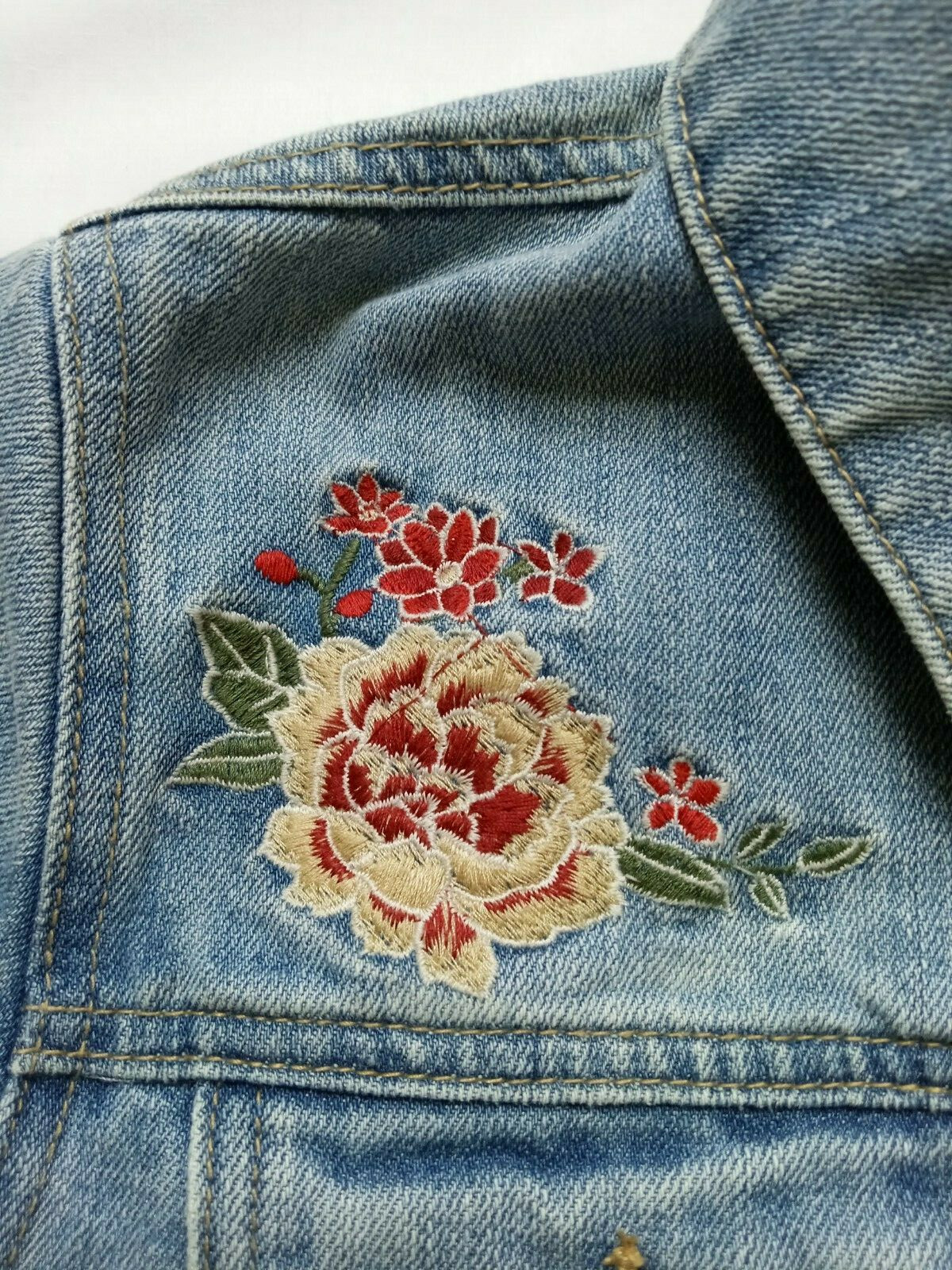 Forever 21 Embroidered Denim Jean 