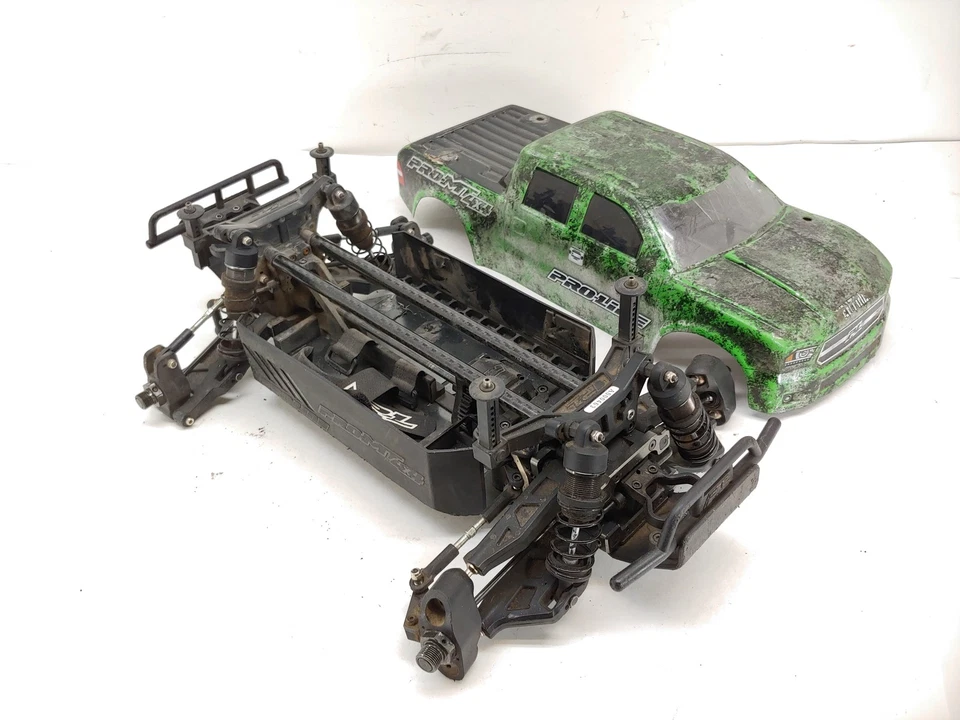 *ULTRA RARE* PROLINE PRO-MT 4X4 1/10 4WD MONSTER TRUCK ROLLER SLIDER CHASSIS W/ - Image 3 of 4