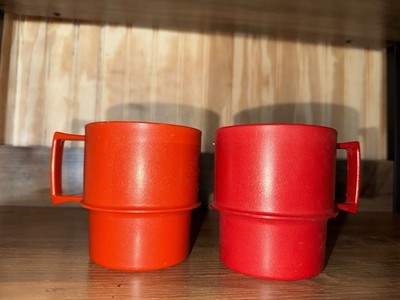 Tupperware Stackable Mugs w/ handles Harvest Orange Vintage And Red Set Of 2