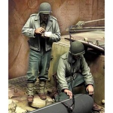 1/35 Resin Figure WW2 US Infantry/Tank Crew Set 2 Figures Unassembled Unpainted