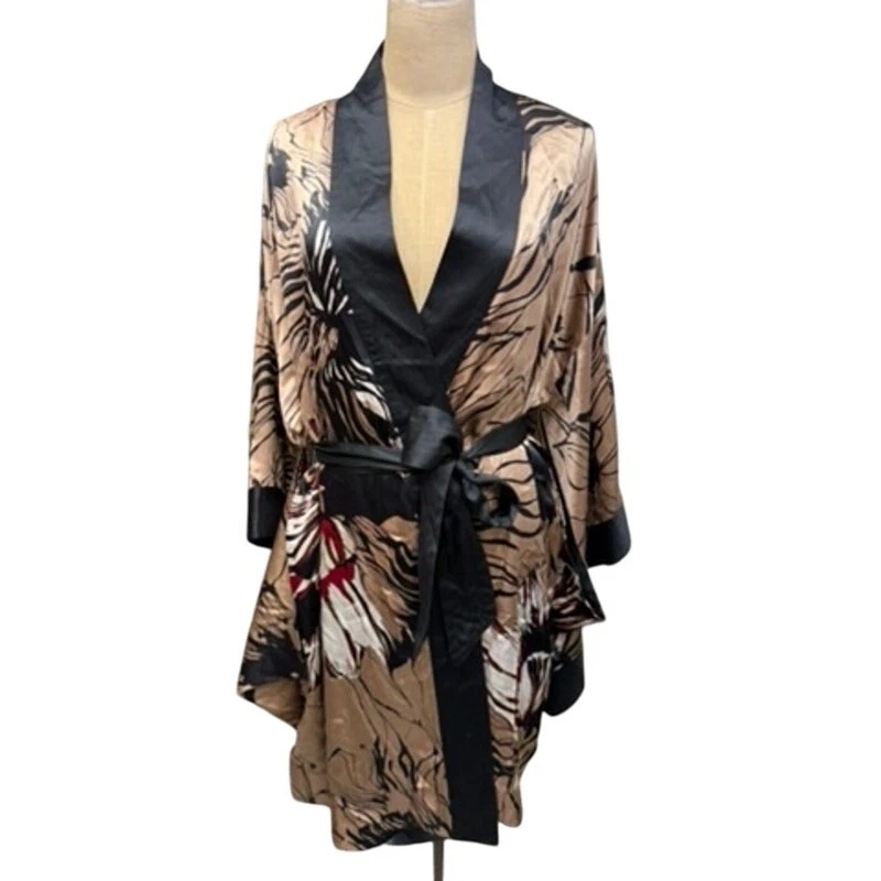 NWT!! "SOMA INTIMATES" Kimono Robe SZ S/M Asian Exaggerated Sleeves MSRP-140.00 - Image 2 of 4