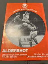 Swindon Town FC gegen Aldershot FC Programm 82/83
