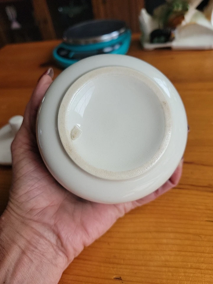 Vintage Ceramic White & Blue Sugar Bowl With Lid Steamboat Scene - Image 4 of 4