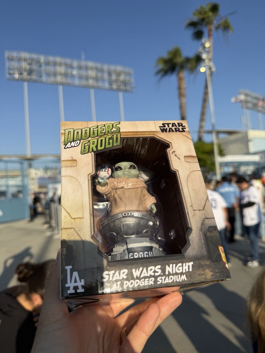 ⚾️🧢 Los Angeles Dodgers Star Wars Grogu Bobblehead SGA 5/14