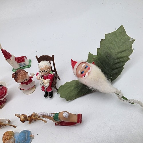 vtg Hard Plastic Santa Christmas Miniature Dollhouse Hong Kong - Picture 7 of 9