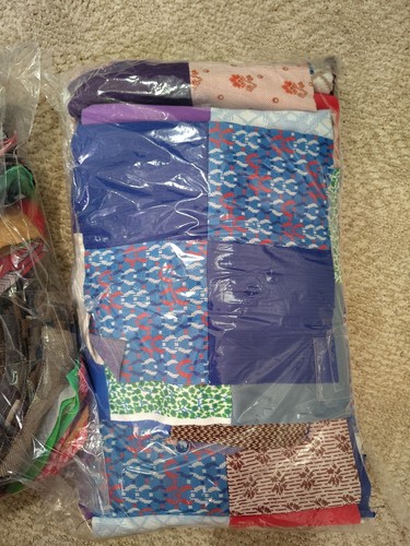 Lot-2 Bundles Fabric Scraps + Cut Squares Mixed QUILT BLOCKS Vintage - Picture 4 of 8