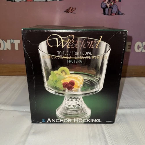Vintage Anchor Hocking Wexford Glass Fruit/Salad/Dessert Bowl