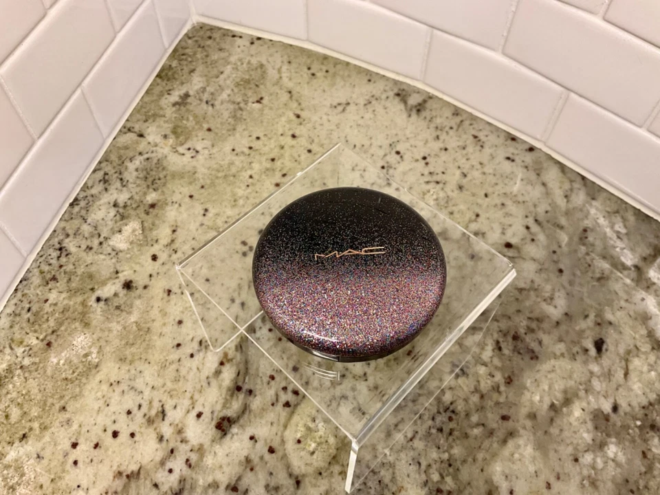 Compactos e kits MAC 2019 Starring You Holiday edição limitada - Imagem 4 de 4