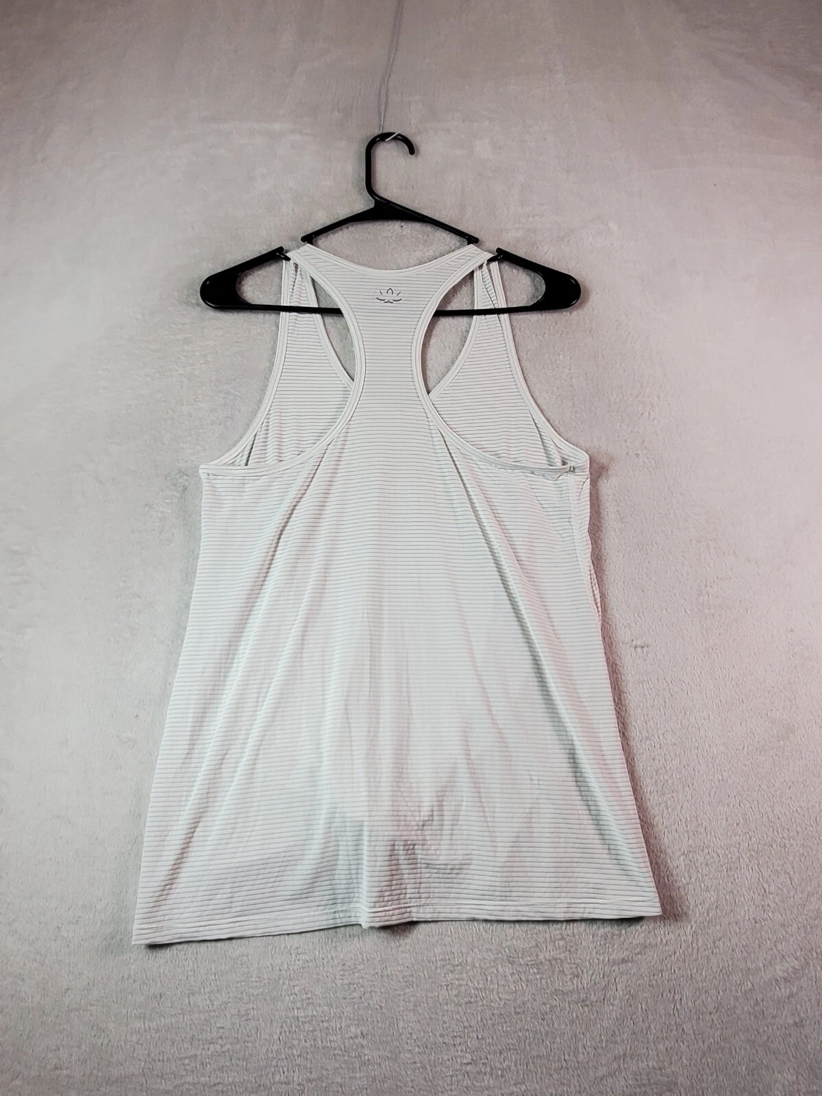 beyond-yoga striped nylon sleeveless v neck knot hem tank-top