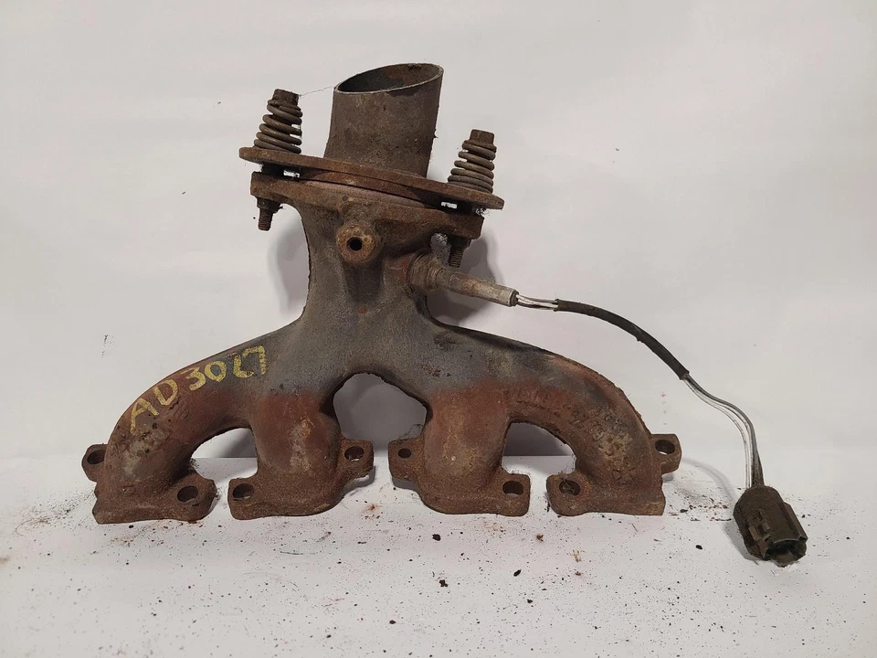 Colector de escape usado se adapta a: 1997 Plymouth Breeze 4-122 2,0 L grado federal A Foto 2 de 4