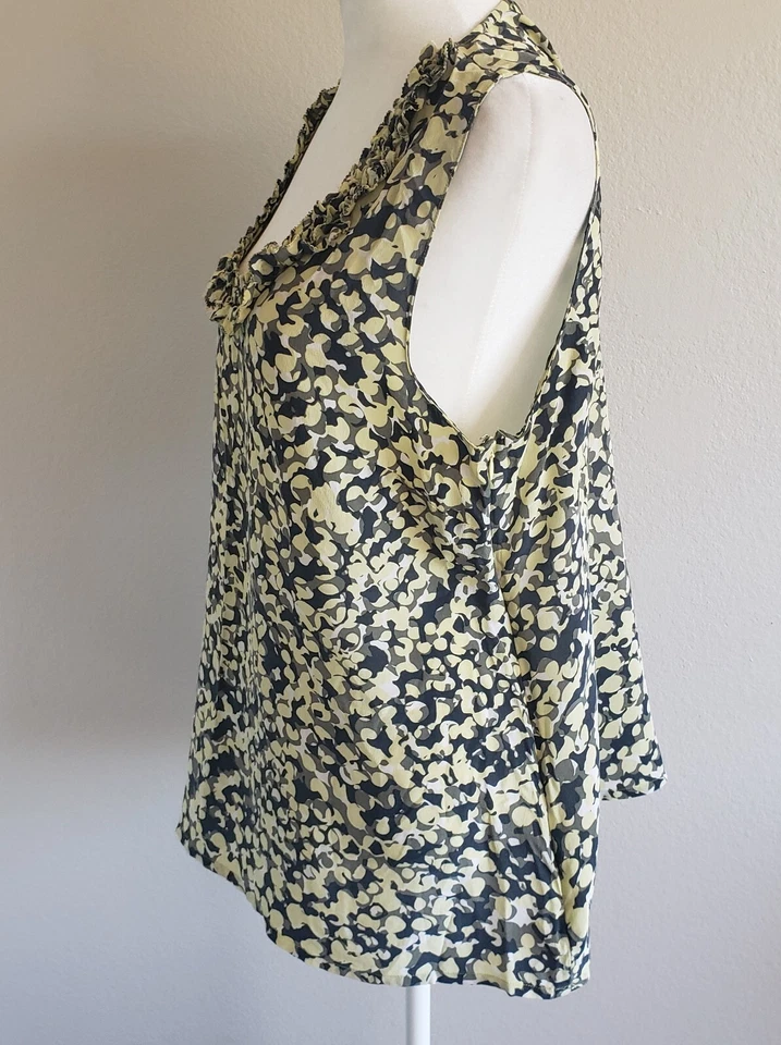 Halogen Silk Blouse Artsy Abstract Sleeveless Scoop Ruffle Neck Side Zip Size XL - Image 3 of 4