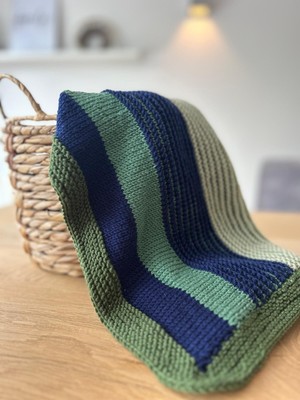 Handgestrickte Babydecke