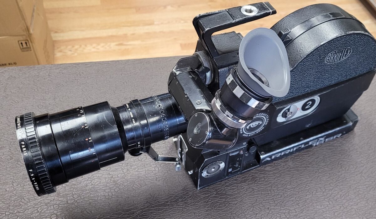 Angenieux Zoom 9.5-95mm f2.2 TYPE 10X9.5 B Telephoto Zoom Angenieux Zoom 9.5-95mm f2.2 TYPE 10X9.5 B Telephoto Zoom