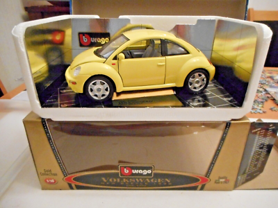 Bburago cod 3302 Gold Collection Volkswagen New Beetle 1998 1:18 +