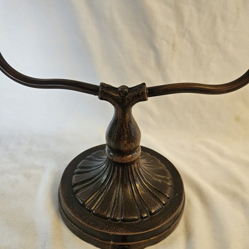 Tiffany Style BANKERS LAMP WITH STAINED GLASS SHADE - Picture 3 of 10