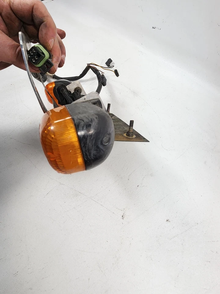 93-98 Ducati Monster M900 Luz trasera Señales de giro Cableado Arnés Soporte OEM Foto 3 de 4