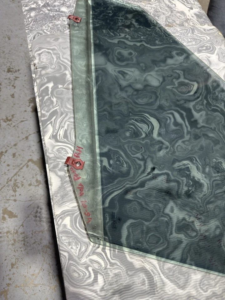 01-05 BMW 325i 330i 318i E46 sedán puerta delantera derecha pasajero ventana cristal Foto 3 de 3