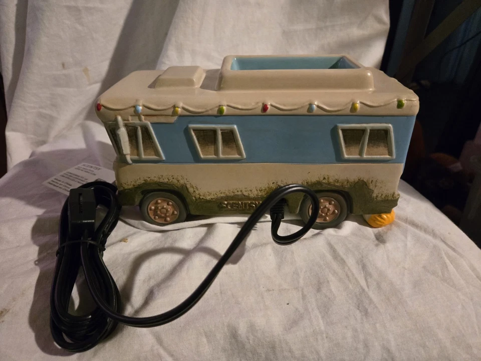 Casa rodante Scentsy Cousin Eddie's National Lampoon calentador de vacaciones de Navidad nuevo en caja Foto 3 de 4