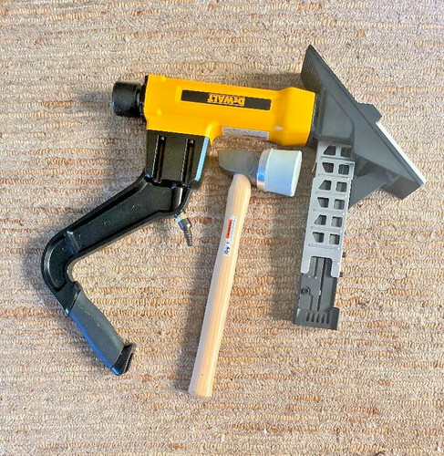 DEWALT DWFP12569 2-in-1 Pneumatic Flooring Nailer Stapler... used once