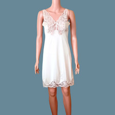 Women's Butterfly Lace Trim Slip 32-S Ivory V-Neck Full Slip