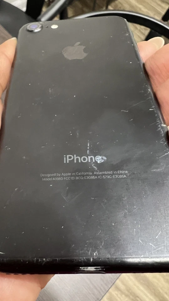 Apple iPhone 7 - 32 GB - Black (Boost Mobile) - Image 3 of 4