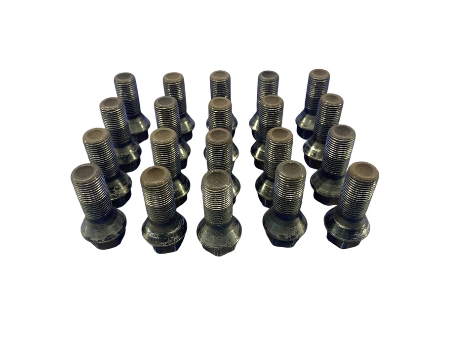 BMW 840I 2020 2021 2022 2023 2024 JUEGO DE 20 TORNILLOS TUERCA LLANTA NEGRO *DESGASTE* Foto 4 de 4