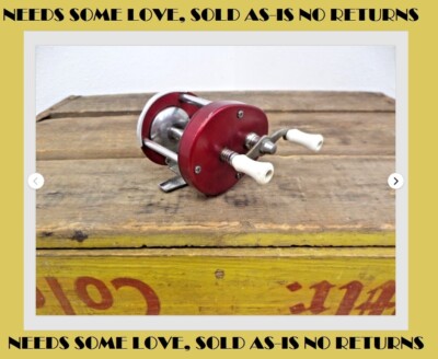 Johnny Walker 975 Bait Caster Fishing Reel Needs Some Love Made in Japan  AS-IS