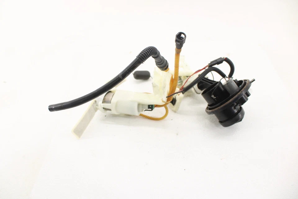 Harley-Davidson Electra Road Street Glide 2012-2017 bomba de combustible con placa superior Foto 3 de 4