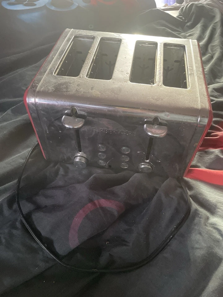 Torradeira Farberware 4 fatias com placa frontal de aço inoxidável, 1000 Watts, - Imagem 2 de 4