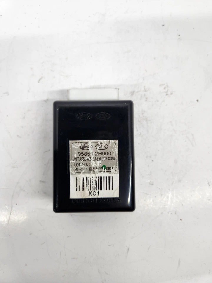 Módulo de bloqueo de llave antirrobo Hyundai Elantra 2007-2010 95850-2H000 OEM Foto 2 de 4