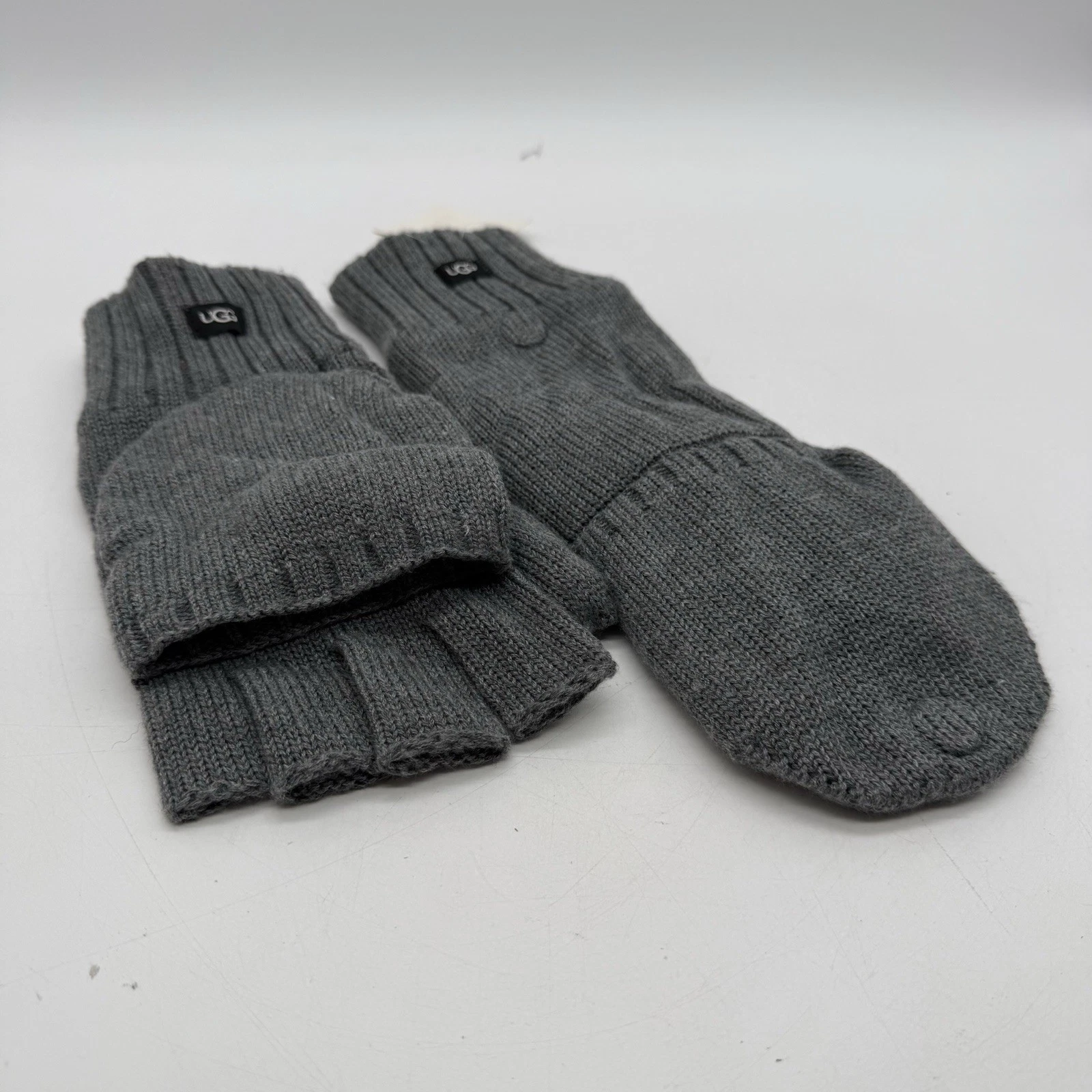UGG Men’s Flip-Top Fingerless Gloves Mittens NWT Charcoal Gray Size L/XL